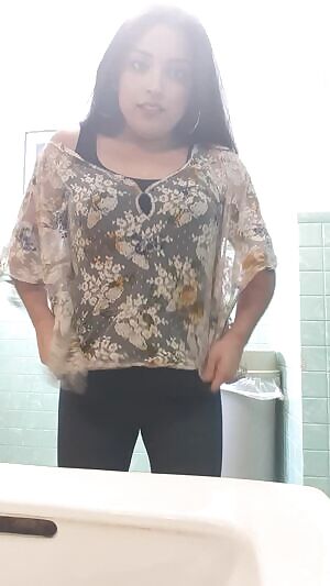 Hoy es mi cumpleaños! Les comparto mi felicidad 😘😘 26 años y más cabrona cada año 😂😂 saludos mi gente hermosa 😘 sharing the birthday vibes 😘