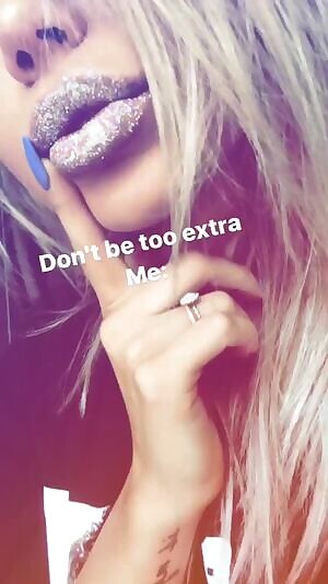 Sparkling lips