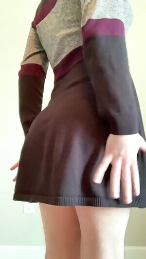 Any daddies need a little girl? 😇