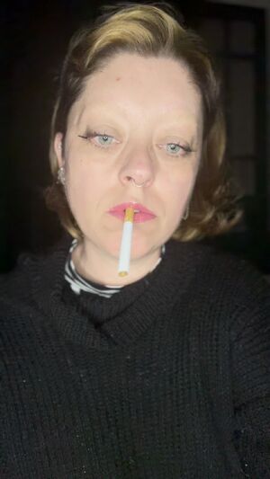Blowing Clouds Blonde OnlyFans Reddit Smoking