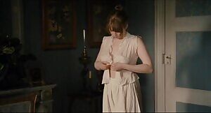 Iliana Zabeth plot in 'House of Tolerance'