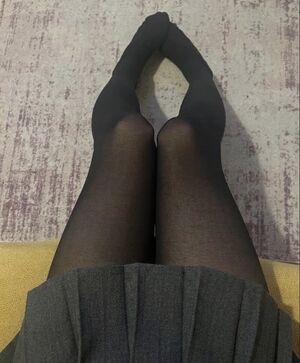 BBC-Sissy Femboy Legs Nylons Pantyhose