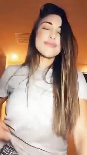 Cutie showing off..😇