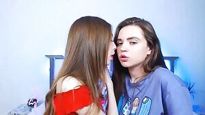 Teens kissing with tongue 😍