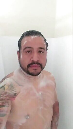 All soapy.. Full vid in kik if you got it.