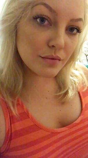 Let me tease you with my sexy booty all day as your . Details and other offers in comments.