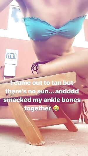 U.S. Pole Vaulter Sandi Morris - Bikini Ab Workout