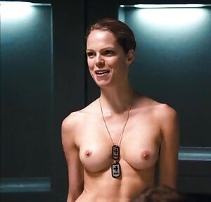 Cécile Breccia - Starship Troopers 3: Marauder