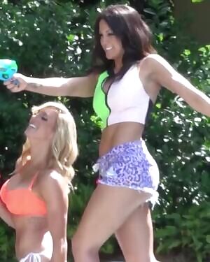 Bayley in little shorts😍