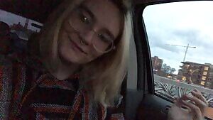 Love flashing my tits in public 😍