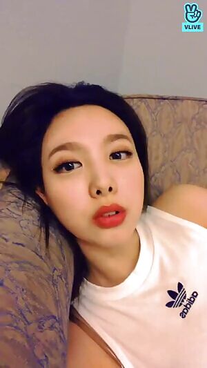Twice - Nayeon