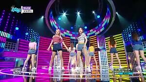 MOMOLAND - Daisy