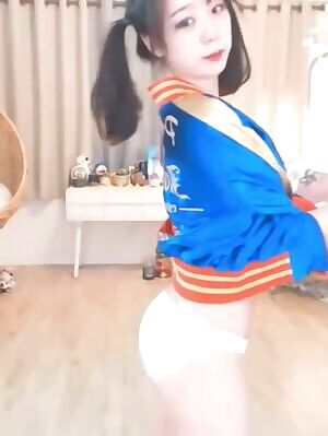 Hot Apple Harley Quinn Cosplay