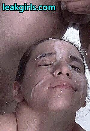Teen bukkake