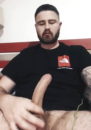 Full video available on my OnlyFans 🖤