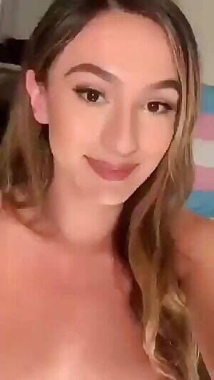 Her body is awesome and she wants to show it to everyone