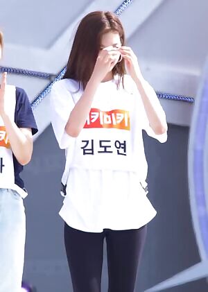 Weki Meki - Doyeon