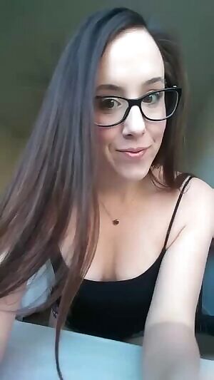 This kinky little housewife is available for and sessions all day! I'm fetish friendly and LOVE to role play!