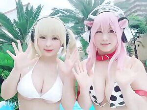 Ume Hoshino and her friend