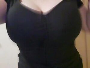 Bbkitter has amazing tits