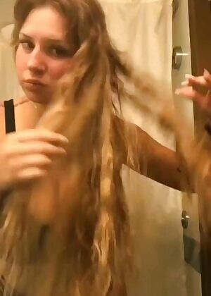 🤗👍 huge boobs ... very big..