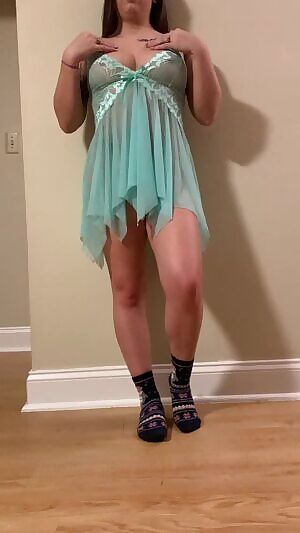 It’s the little things in lie...when ur butt plugs u get for christmas match ur nightie 🤤😍