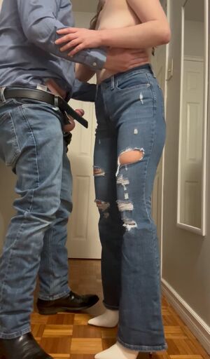 Booty in Jeans Amateur Ass Brunette