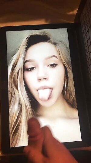 Quenching this cutie’s cum thirst