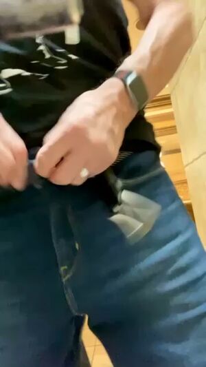 Male Pissing Cock Daddy Pee Peeing