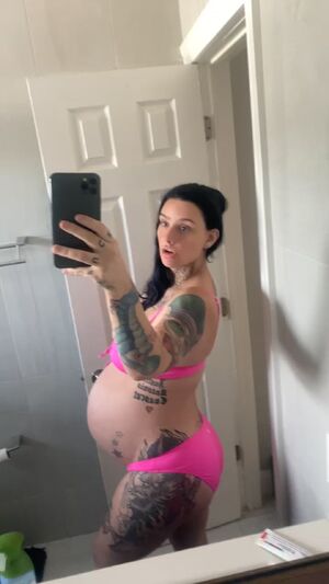 Big Bump Amateur Ass Cute MILF