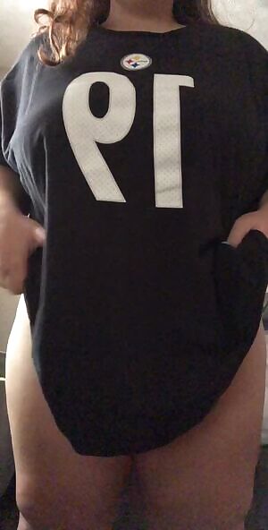 someone tell juju I said hey 🖤💛