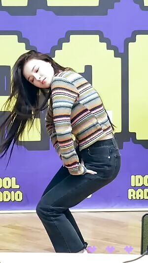 Momoland - Nancy & Hyebin