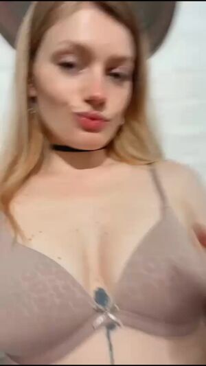 Fansly Sluts Amateur Babe Cute Dirty Blonde