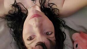 Fellow night owls and insomniacs, would you like to join me? 😘