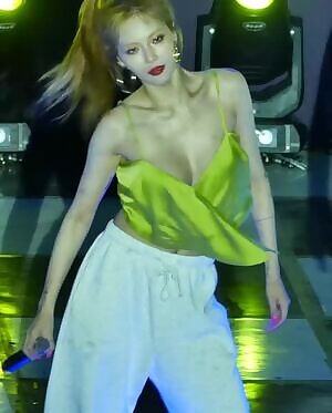 Hyuna - Slip