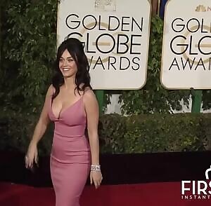 This cameraman really likes Katy Perry