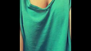 Slow motion titty drop 💚