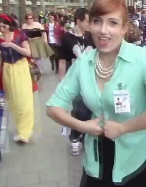 Sarah Sterling Cosplay