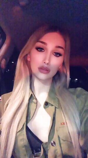 You like pale blondes?