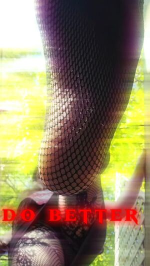 Feet Up Trans Crush Domme Findom