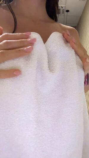 How’s my fresh bimbo body