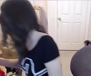 Pokimane has such a great ass