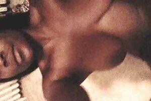 Anyone hungry? I got a lil something you can eat 👅