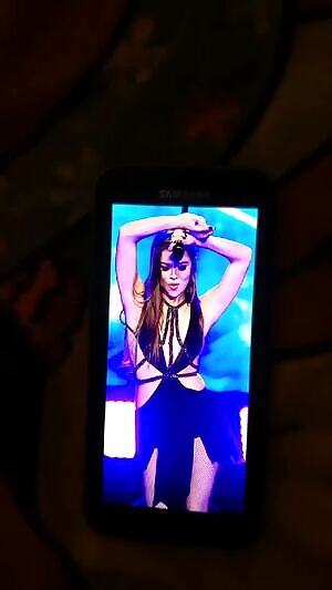 Hailee Steinfeld loves my cum