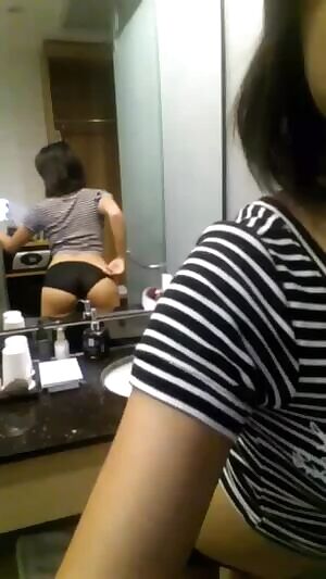 Throwback to when I still had dark hair 💇‍♀️