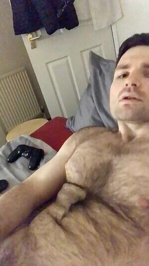 Hope my cum face isn’t too distracting for ya 🤪