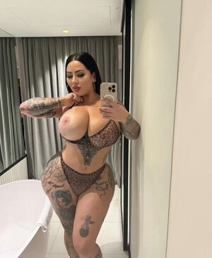 Big Titty Bimbos Busty Huge Tits