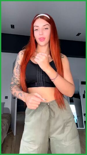 Cumkiss Babe Cum Interracial Jerk Off