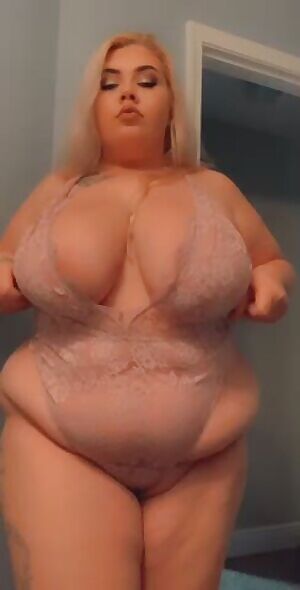 Curvy af