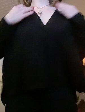 Come give me a bounce? 😈